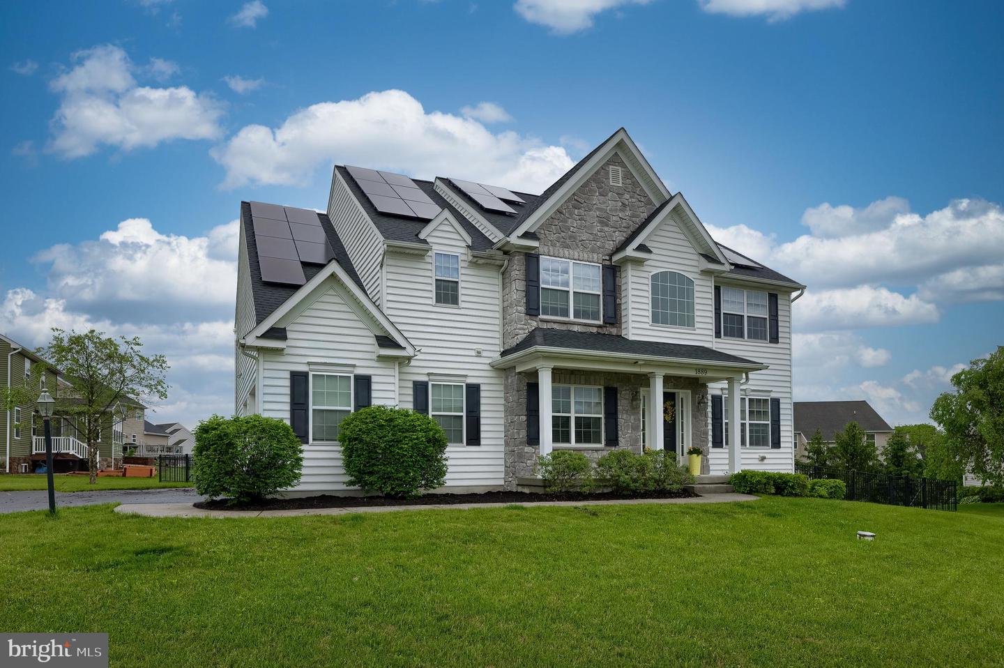Palmyra, Pennsylvania, 17078, United States, 5 Bedrooms Bedrooms, ,3 BathroomsBathrooms,Residential,For Sale,1827180