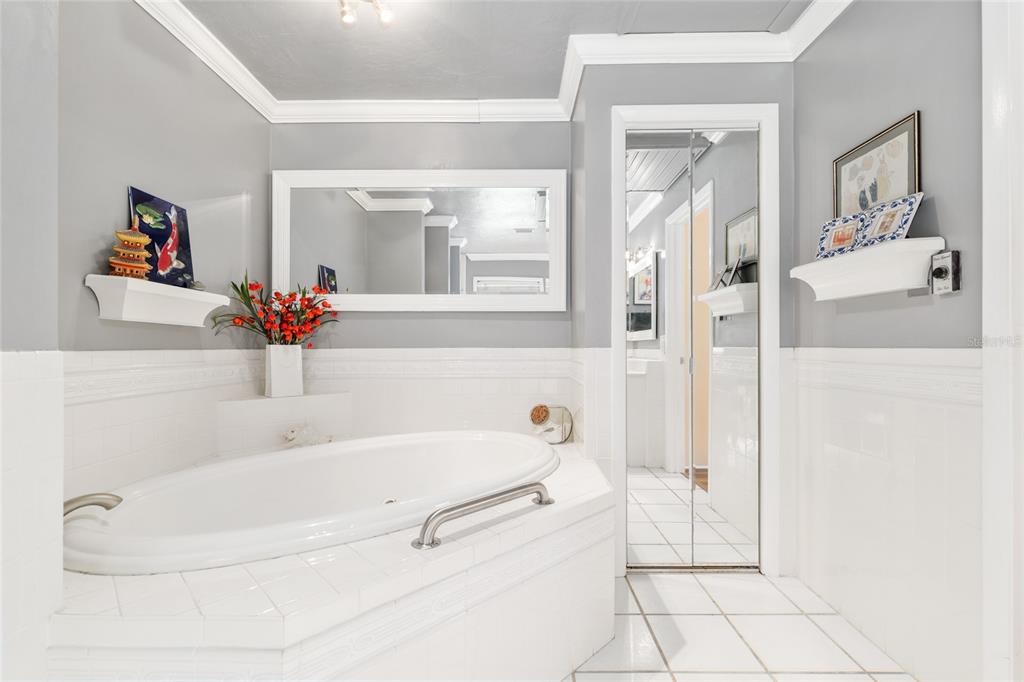 Newberry, Florida, 32669, United States, 3 Bedrooms Bedrooms, ,2 BathroomsBathrooms,Residential,For Sale,1847426