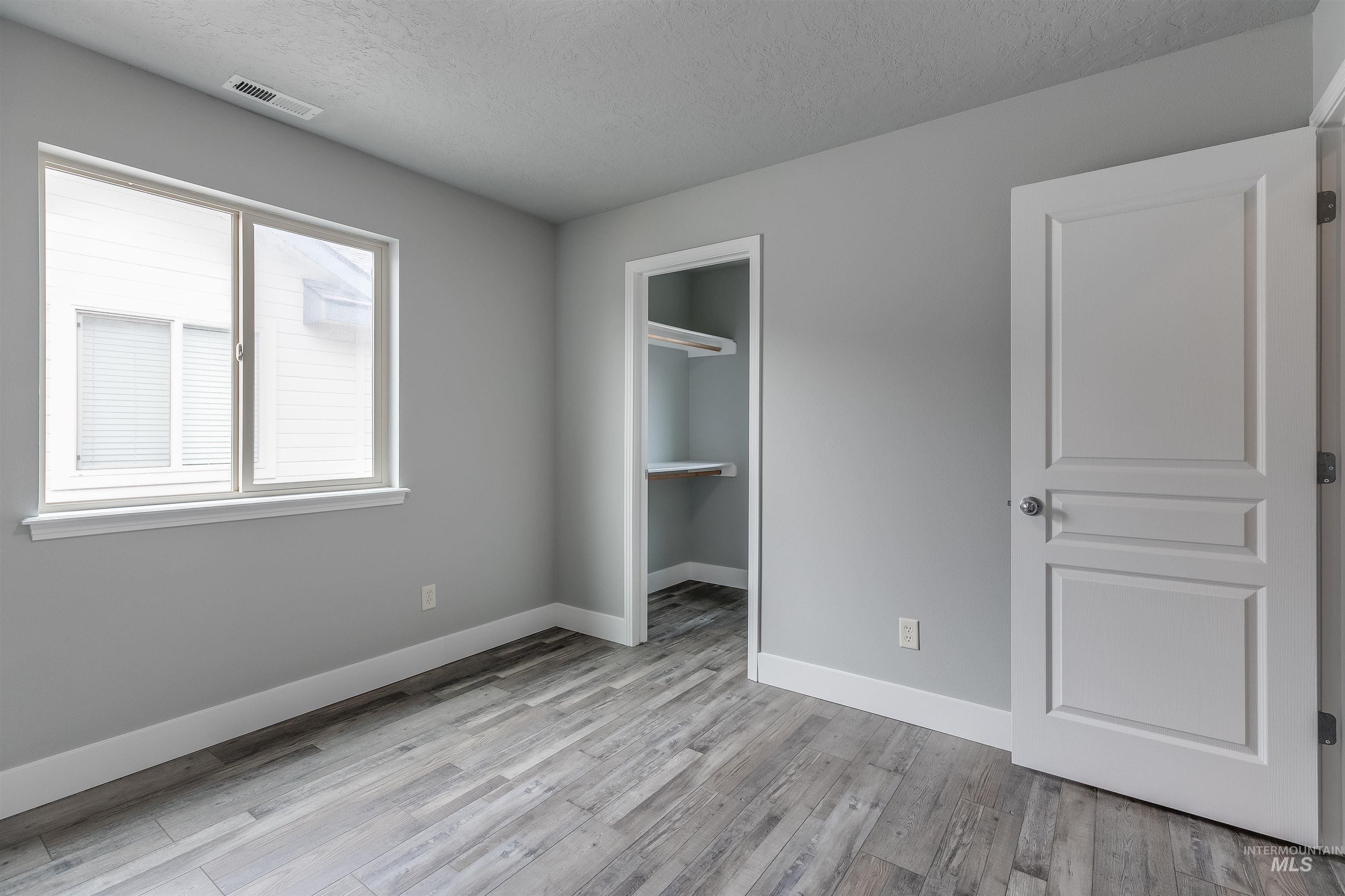 9635/9637 Landmark St, Boise, Idaho, 83704, United States, 6 Bedrooms Bedrooms, ,6 BathroomsBathrooms,Residential,For Sale,9635/9637 Landmark St,1432843
