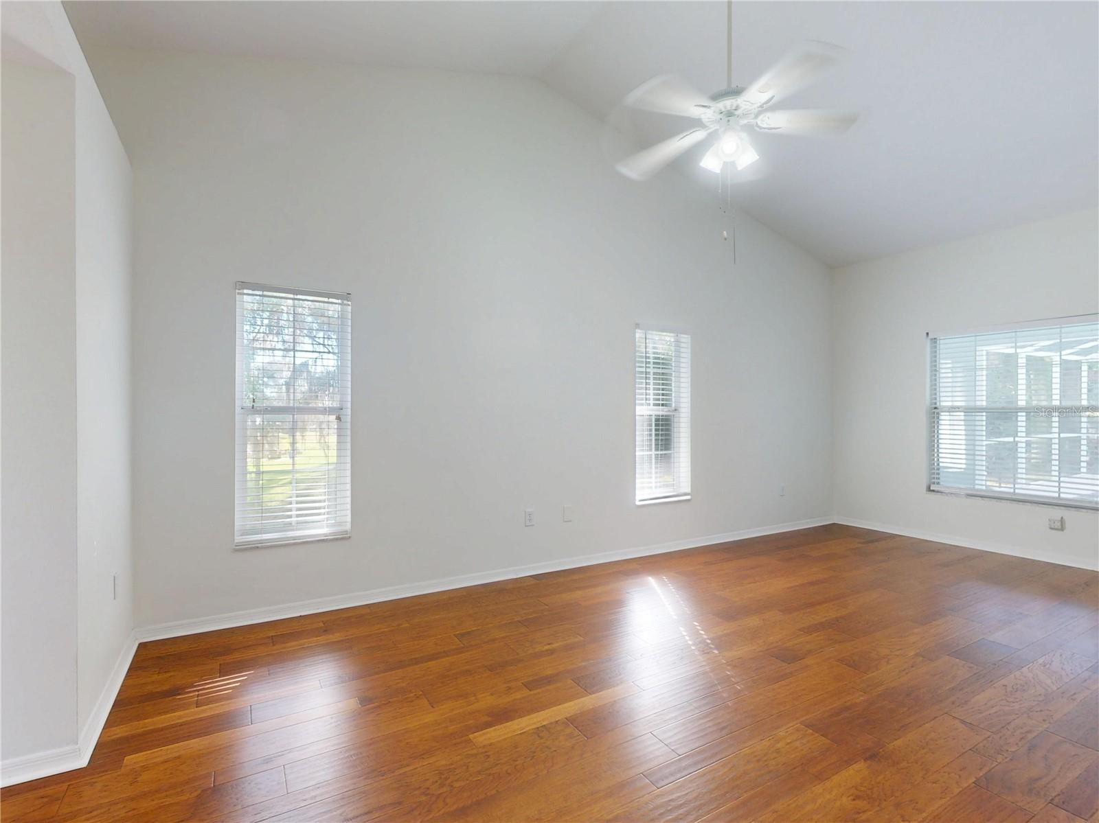 OCALA, Florida, 34482, United States, 4 Bedrooms Bedrooms, ,2 BathroomsBathrooms,Residential,For Sale,1991110