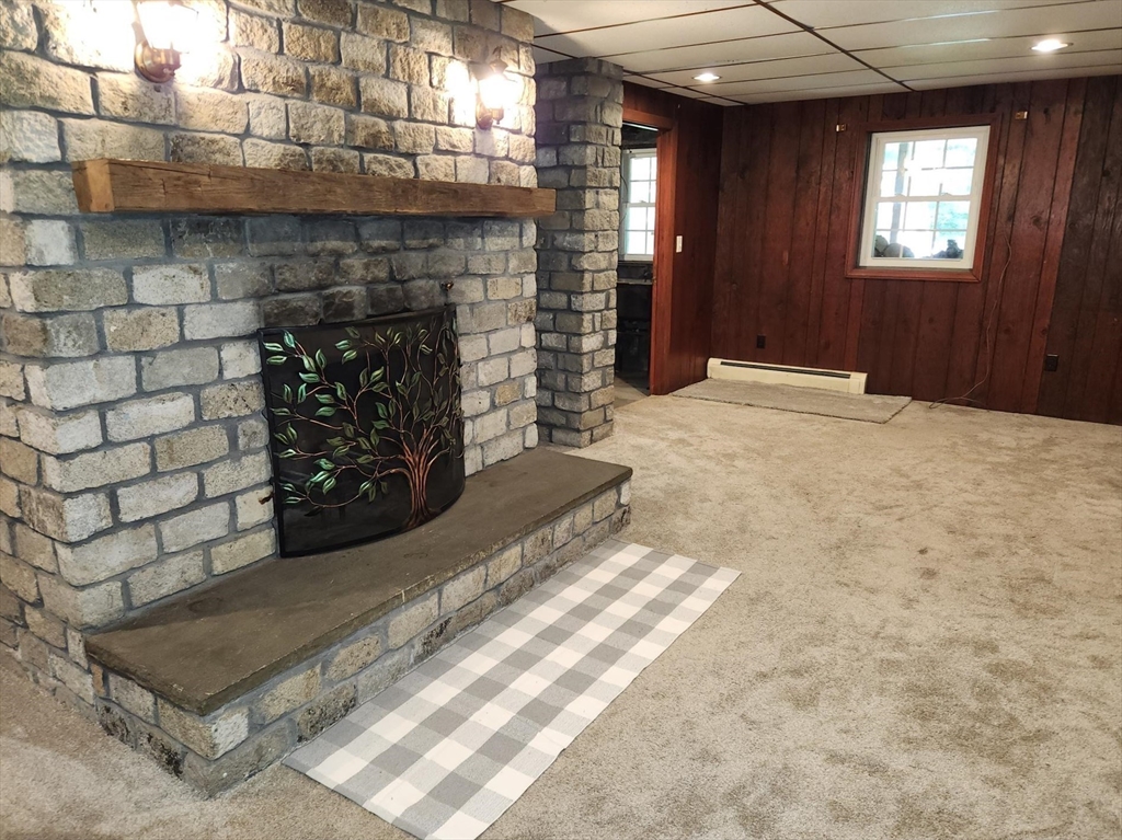 Shrewsbury, Massachusetts, 01545, United States, 4 Bedrooms Bedrooms, ,4 BathroomsBathrooms,Residential,For Sale,1768769