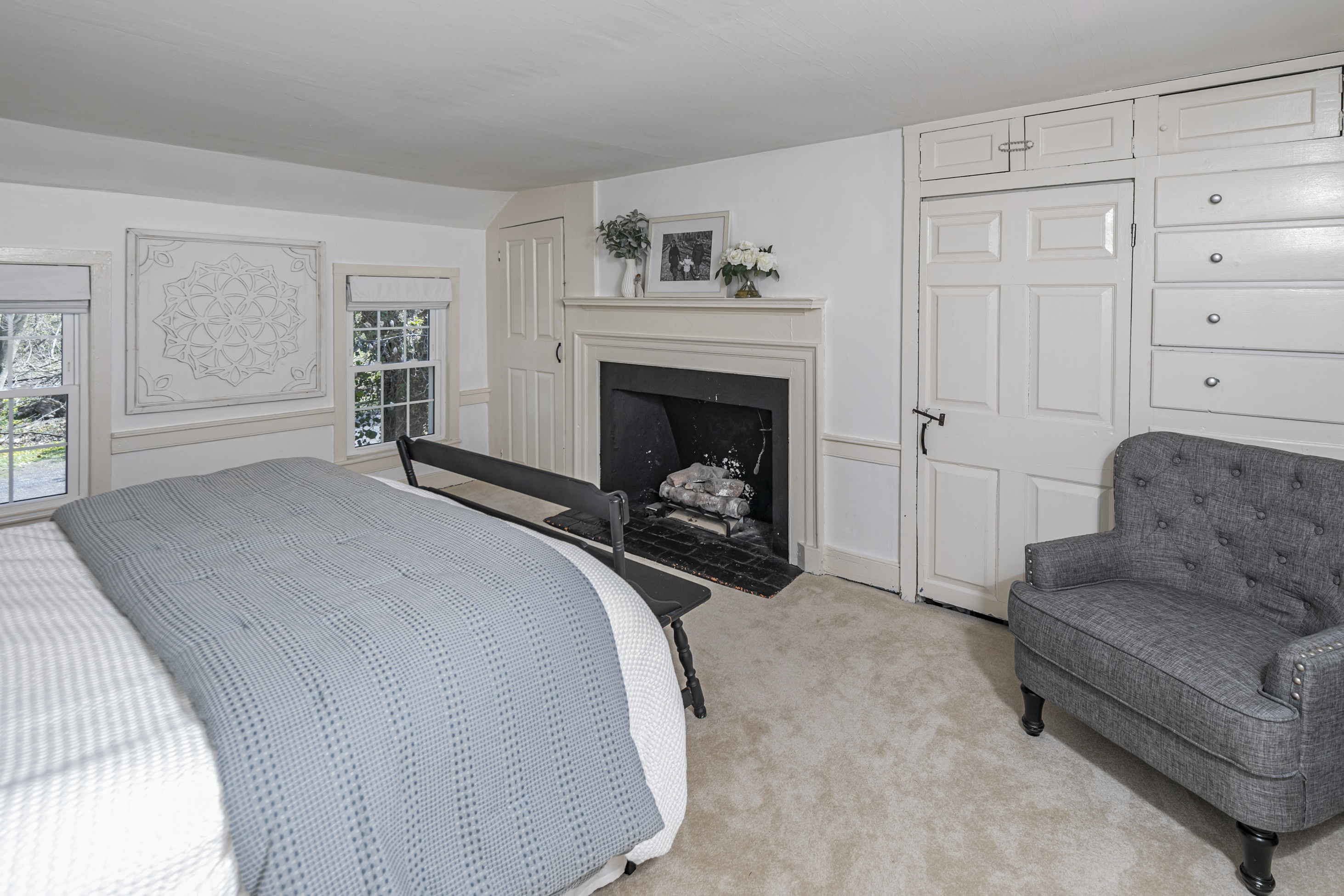  Pennington’s Moses Baldwin House Marries Period Details with Modern Updates - 物件實景