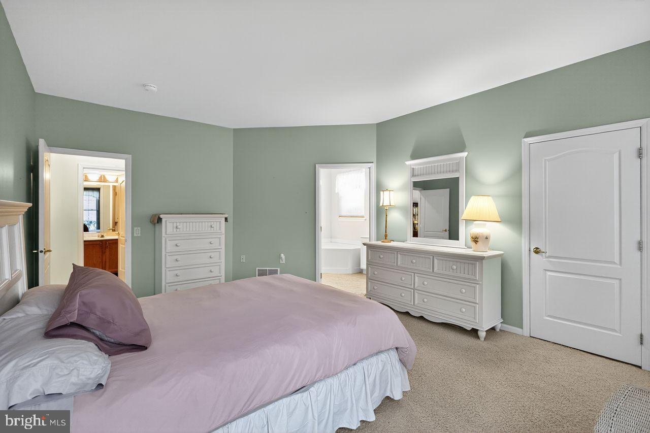 Marlton, New Jersey, 08053, United States, 2 Bedrooms Bedrooms, ,2 BathroomsBathrooms,Residential,For Sale,1994693