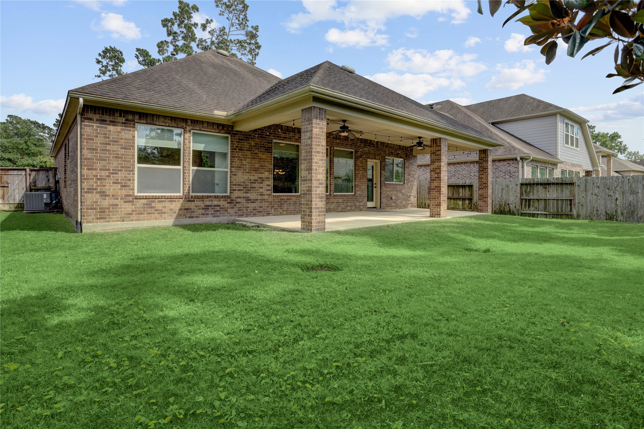  17319 Blanton Forest Drive - 物件實景