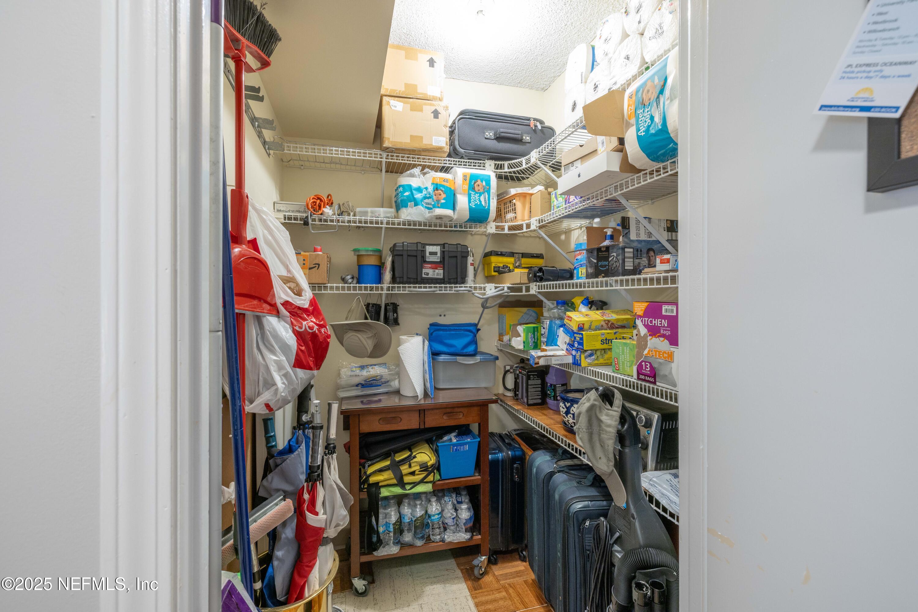 Jacksonville, Florida, 32205, United States, 3 Bedrooms Bedrooms, ,2 BathroomsBathrooms,Residential,For Sale,1957933