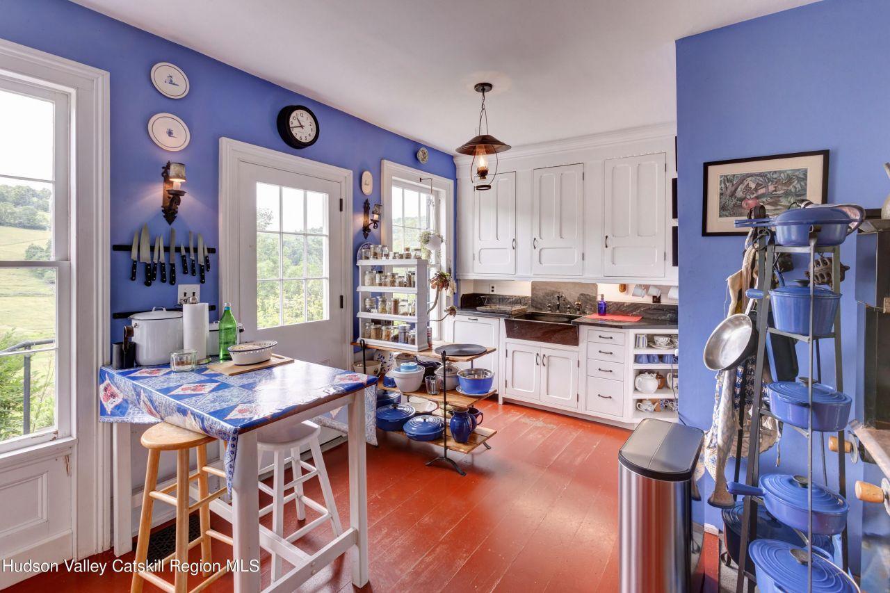Bovina, New York, 13740, United States, 4 Bedrooms Bedrooms, ,2 BathroomsBathrooms,Residential,For Sale,1826483