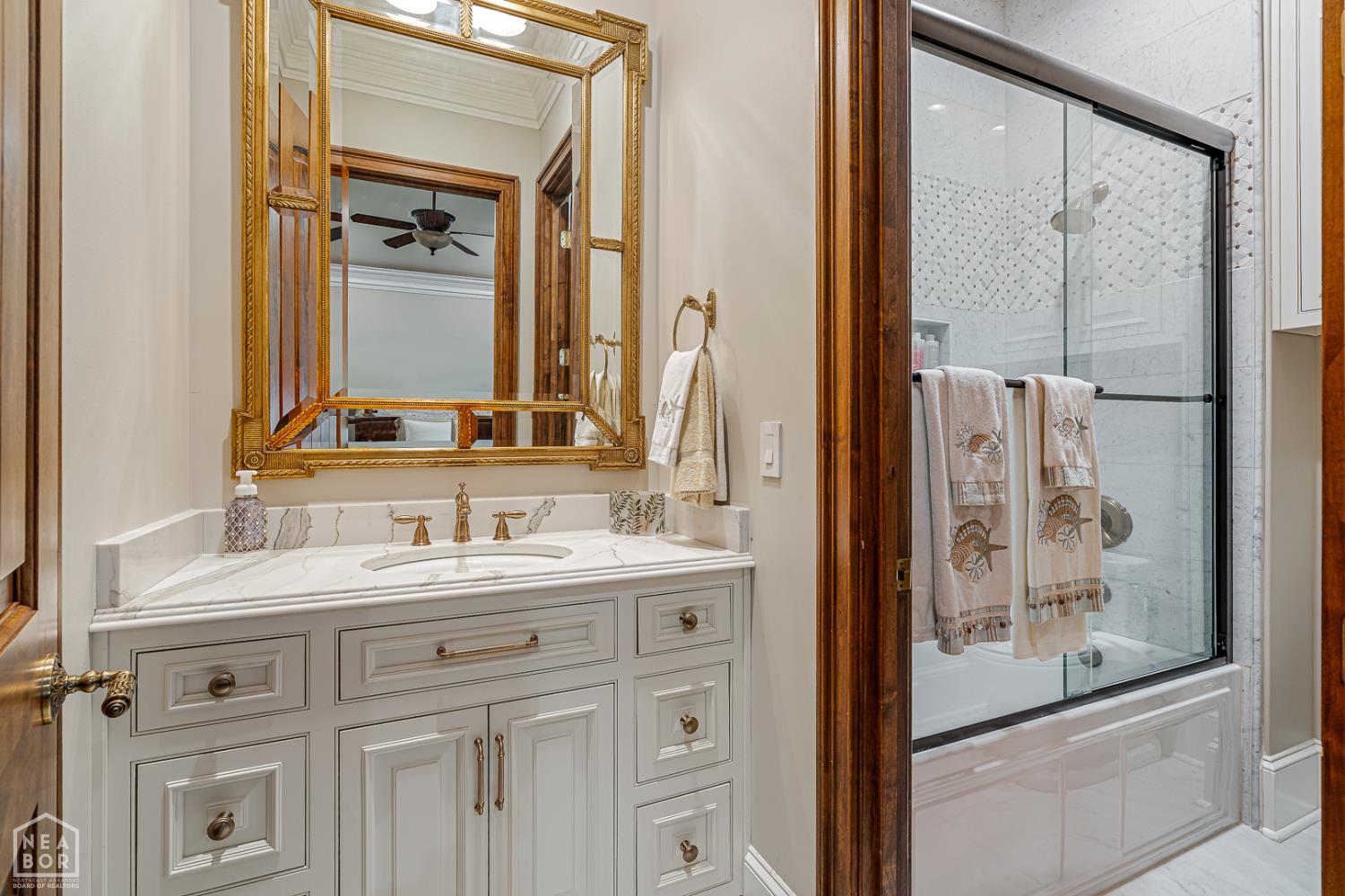 Jonesboro, Arkansas, 72404, United States, ,5 BathroomsBathrooms,Residential,For Sale,1974751