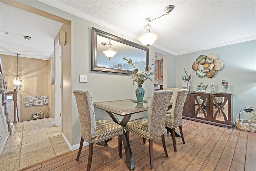 Danvers, Massachusetts, 01923, United States, 3 Bedrooms Bedrooms, ,2 BathroomsBathrooms,Residential,For Sale,2002112