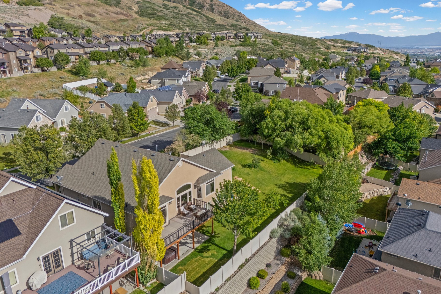  Incredible Cedar Hills Lot with Panoramic Utah Valley and Utah Lake Views - 物件實景