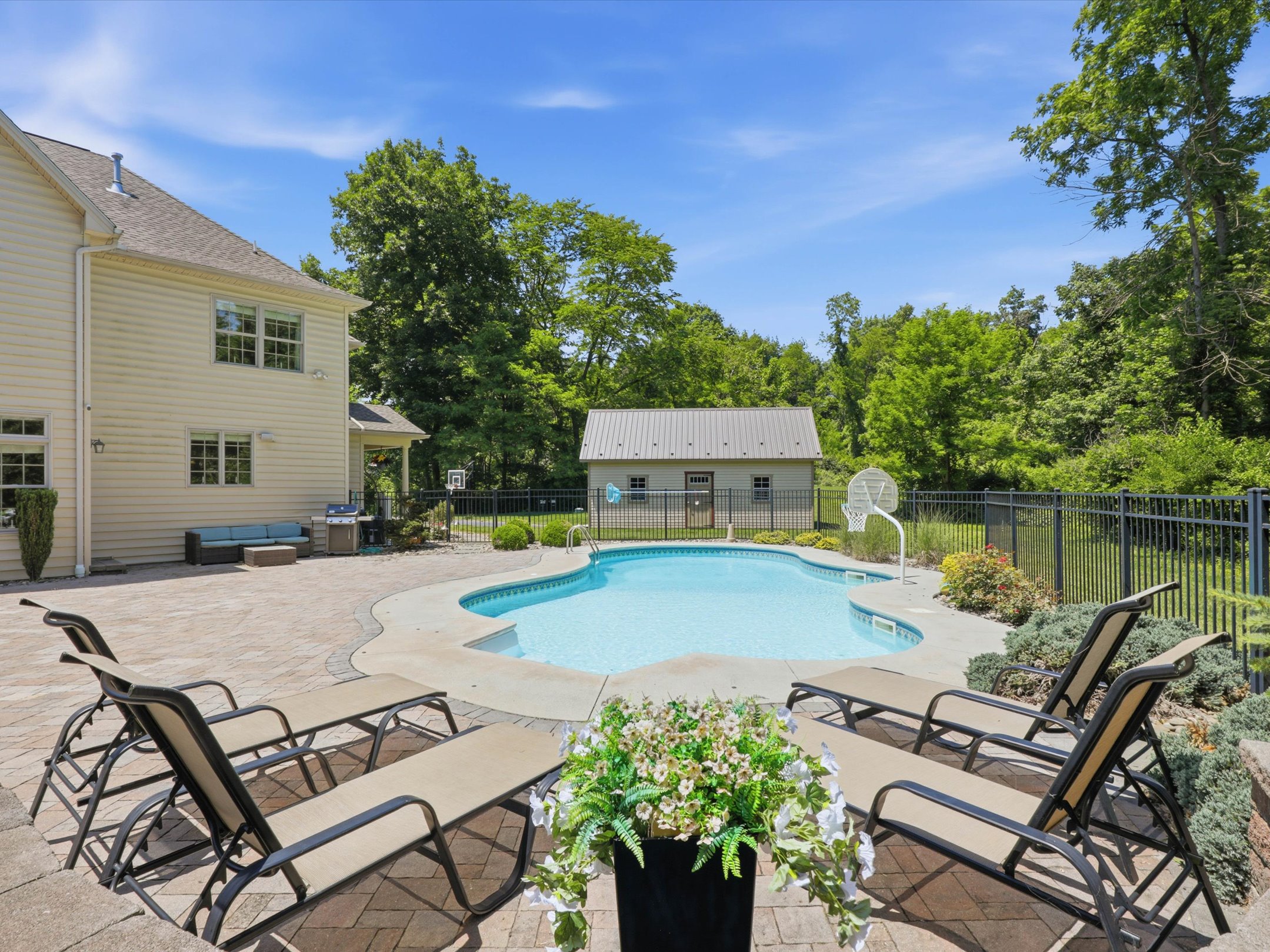 1392 Fox Hill Dr, Palmyra, PA 17078 - 物件實景