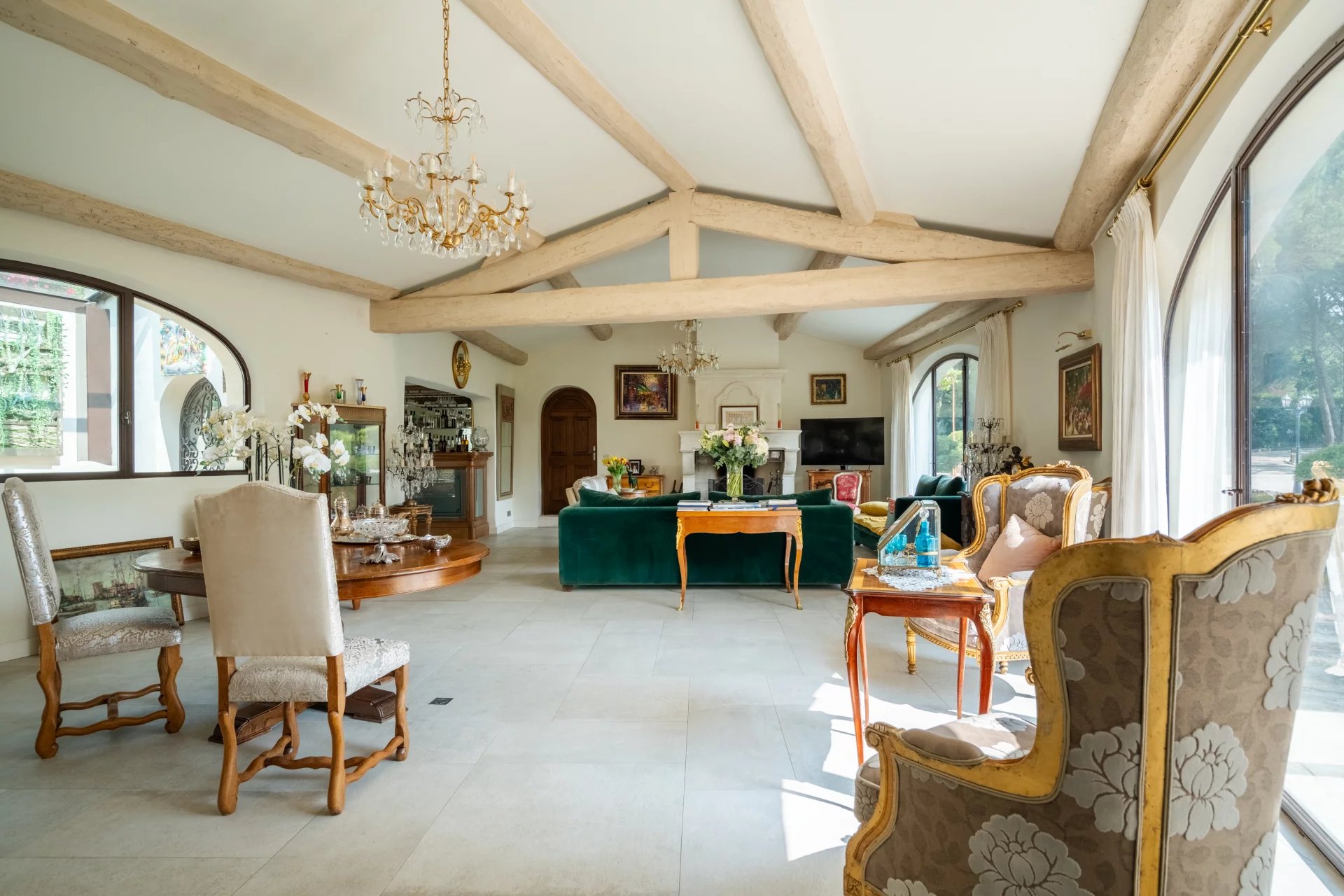 Arles, Provence-Alpes-Côte d’Azur, 13200, FR, ,Residential,For Sale,1987892