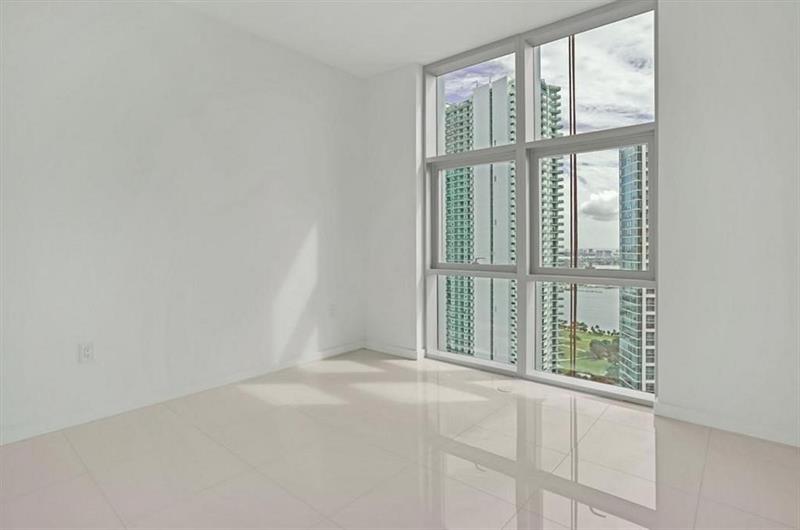 Miami, Florida, 33132, United States, 2 Bedrooms Bedrooms, ,3 BathroomsBathrooms,Residential,For Sale,1691851