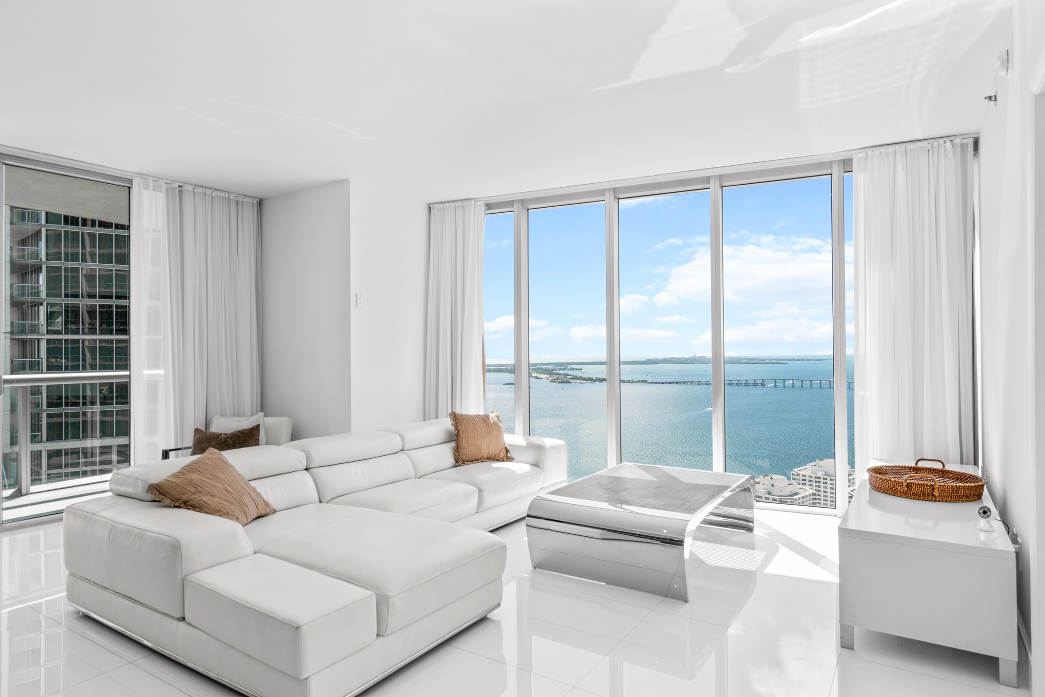  485 Brickell Ave, Miami, FL, 33131 - 物件實景
