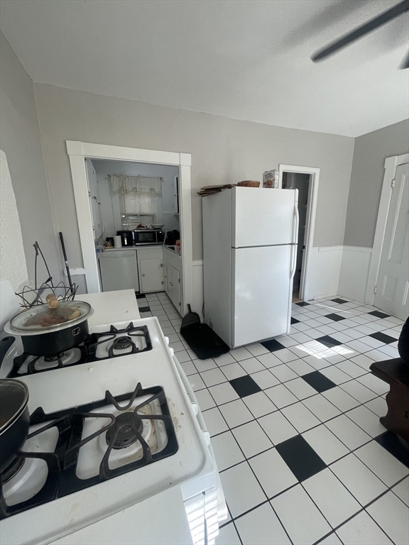 Marlborough, Massachusetts, 01752, United States, 6 Bedrooms Bedrooms, ,3 BathroomsBathrooms,Residential,For Sale,1920476