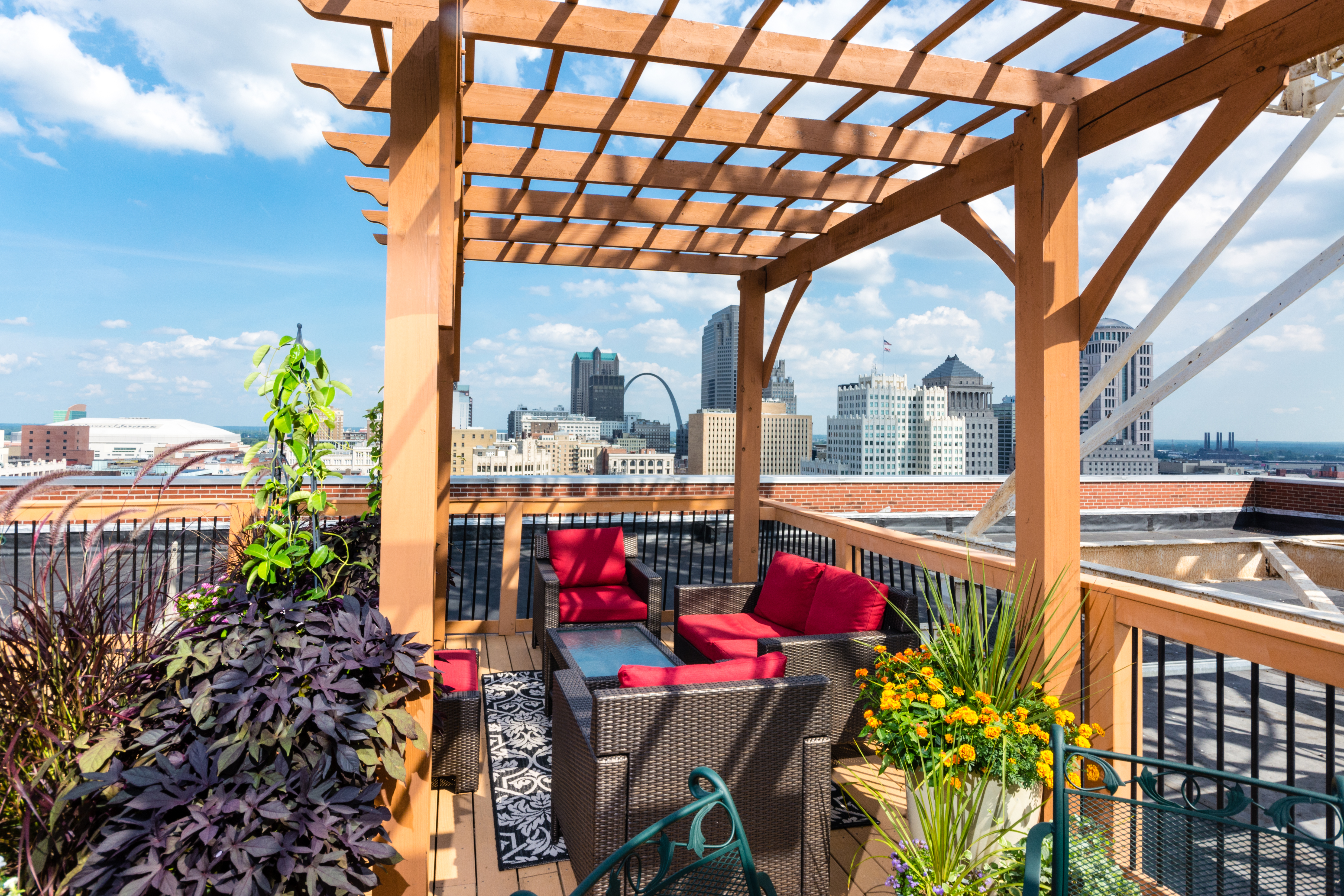 Stylish 2-Bed Loft in Downtown St. Louis with City Views - 物件實景