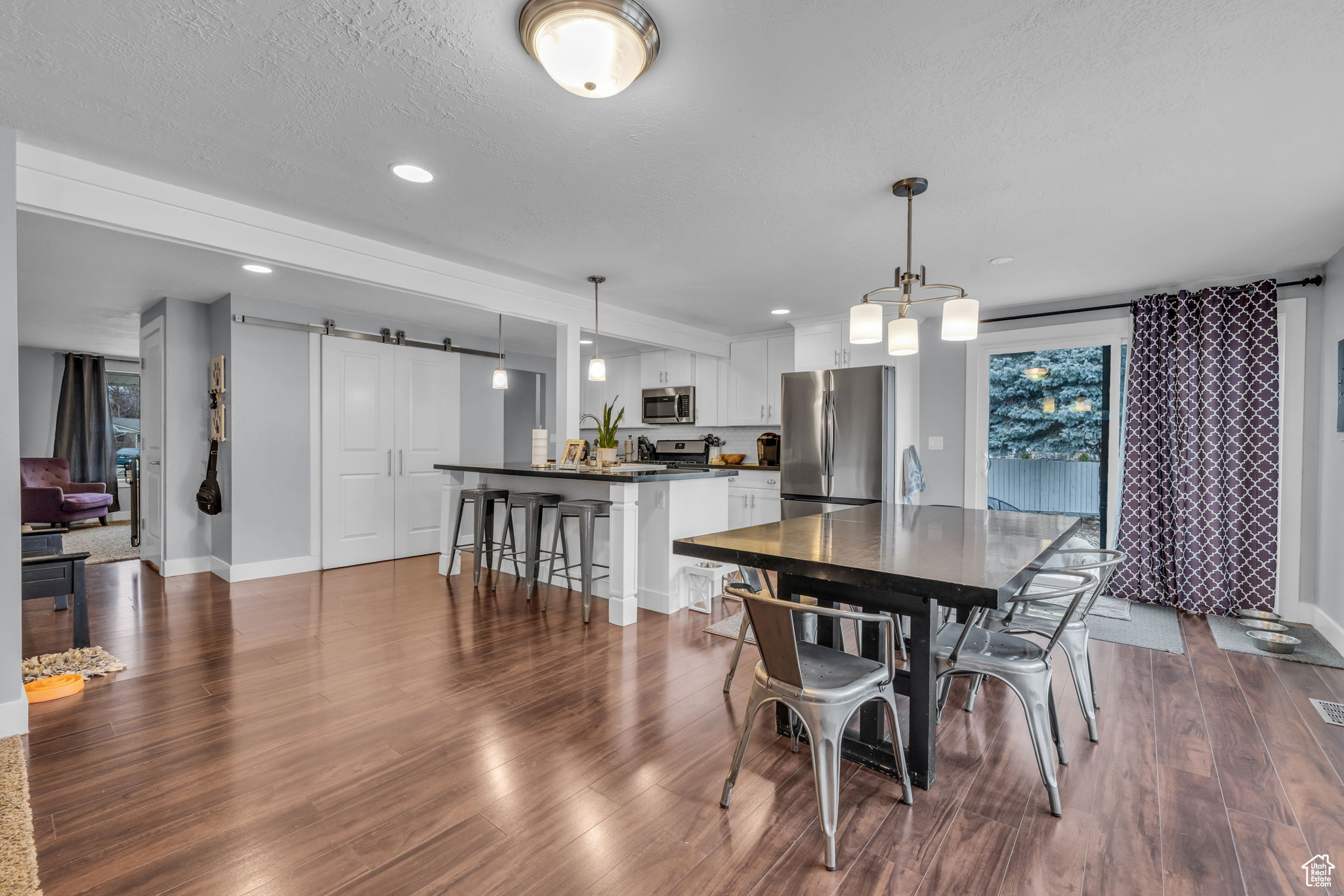 Sandy, Utah, 84070, United States, 5 Bedrooms Bedrooms, ,1 BathroomBathrooms,Residential,For Sale,1753119