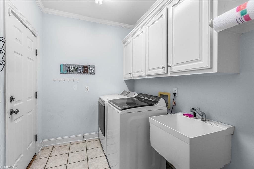 Stokesdale, North Carolina, 27357, United States, 3 Bedrooms Bedrooms, ,3 BathroomsBathrooms,Residential,For Sale,1876526