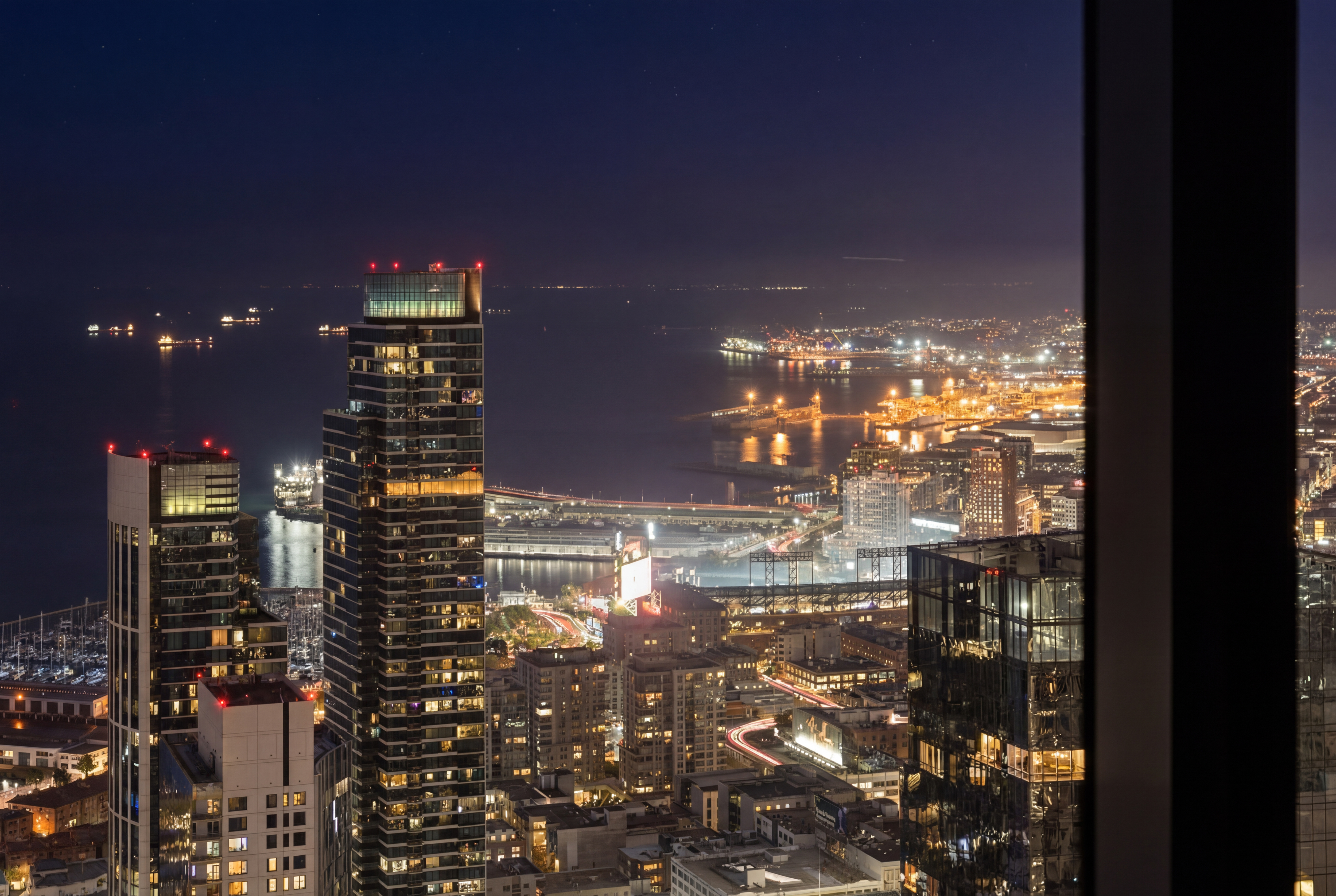  The Grand Penthouse at 181 Fremont - 物件實景