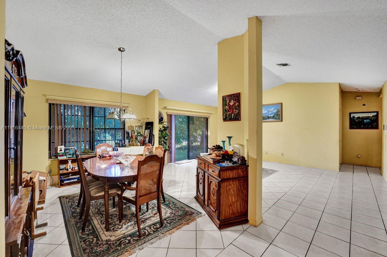 Miramar, Florida, 33025, United States, 3 Bedrooms Bedrooms, ,2 BathroomsBathrooms,Residential,For Sale,1996161