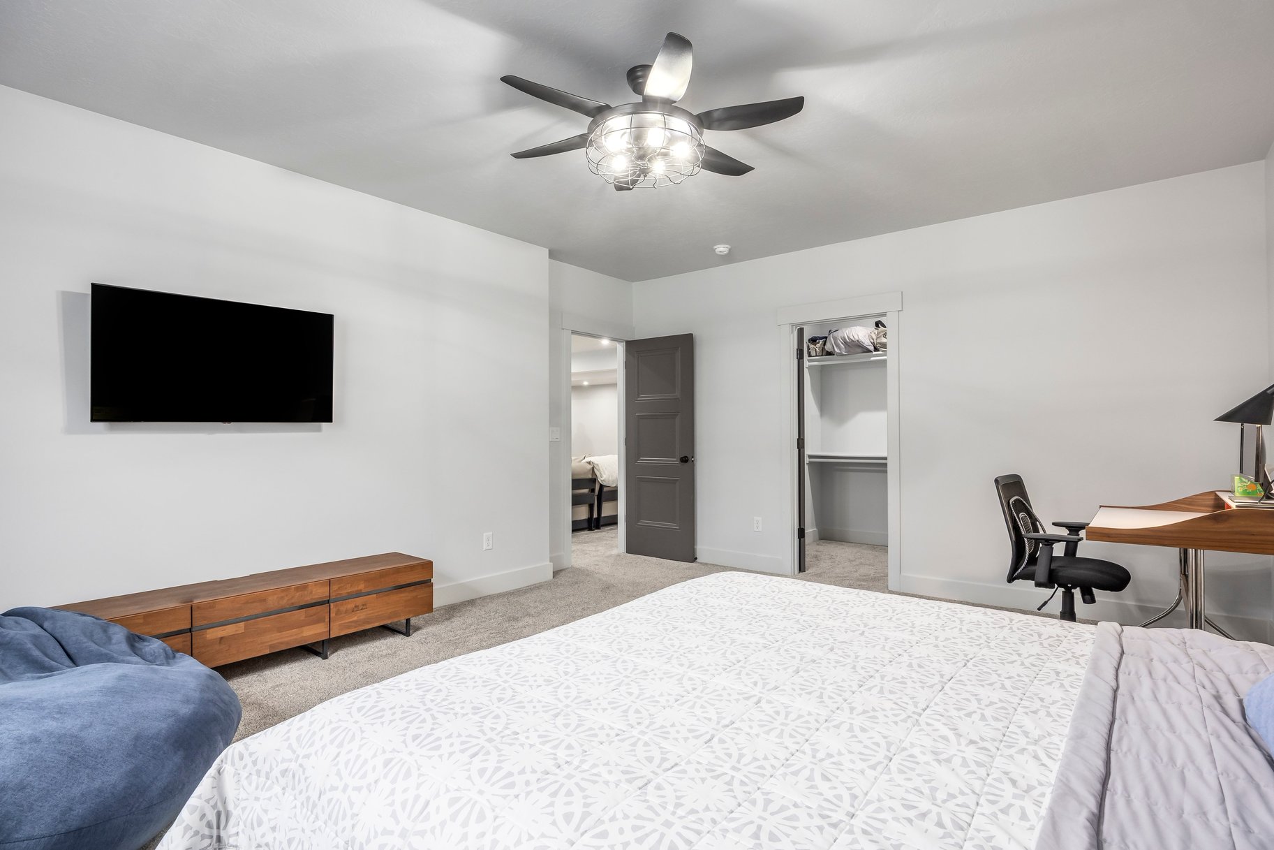  Luxury Inside and Out with Mountain Views - 物件實景