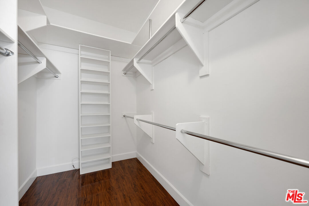 Los Angeles, California, 90024, United States, 3 Bedrooms Bedrooms, ,1 BathroomBathrooms,Residential,For Sale,1819230