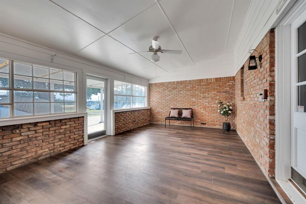 Burleson, Texas, 76028, United States, 4 Bedrooms Bedrooms, ,3 BathroomsBathrooms,Residential,For Sale,1981245