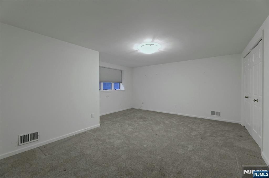 Park Ridge, New Jersey, 07656, United States, 3 Bedrooms Bedrooms, ,5 BathroomsBathrooms,Residential,For Sale,2001843