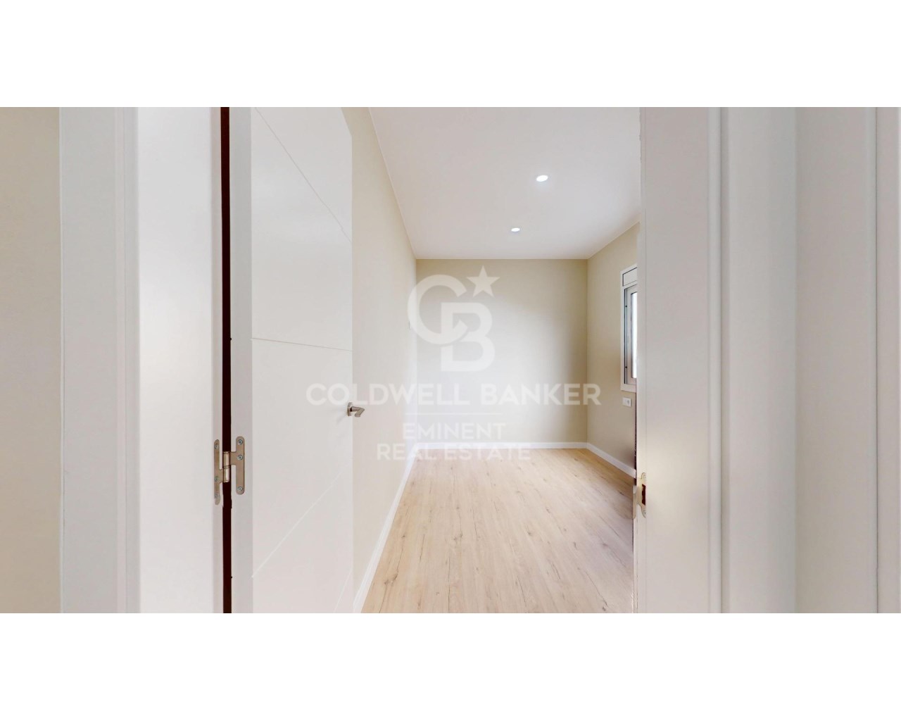 Barcelona, Catalonia, ES, 3 Bedrooms Bedrooms, ,1 BathroomBathrooms,Residential,For Sale,1949864