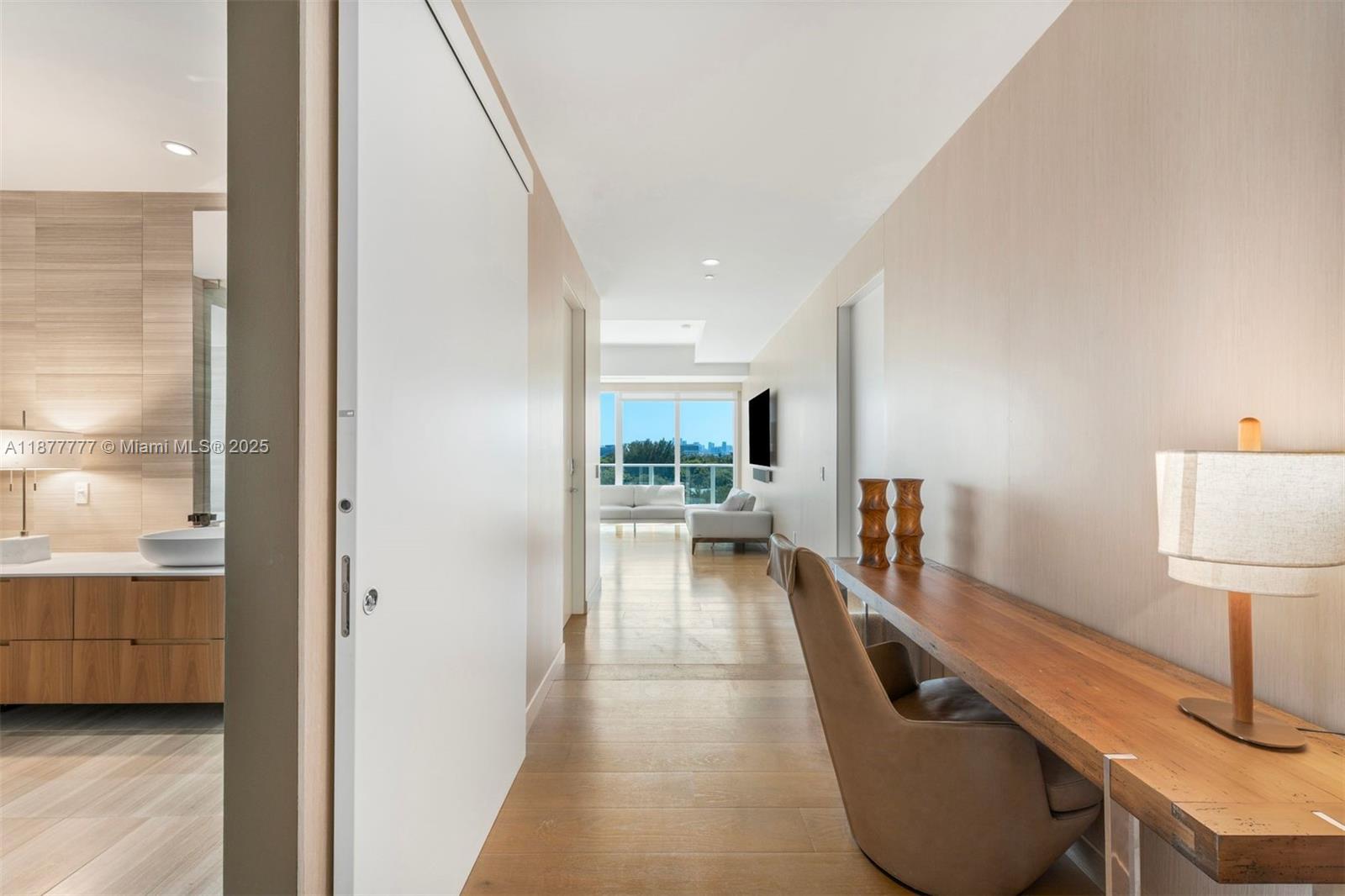 Miami Beach, Florida, 33140, United States, 4 Bedrooms Bedrooms, ,5 BathroomsBathrooms,Residential,For Sale,1948175