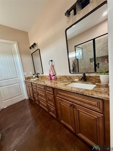 Lake Arthur, New Mexico, 88253, United States, 4 Bedrooms Bedrooms, ,4 BathroomsBathrooms,Residential,For Sale,1977233