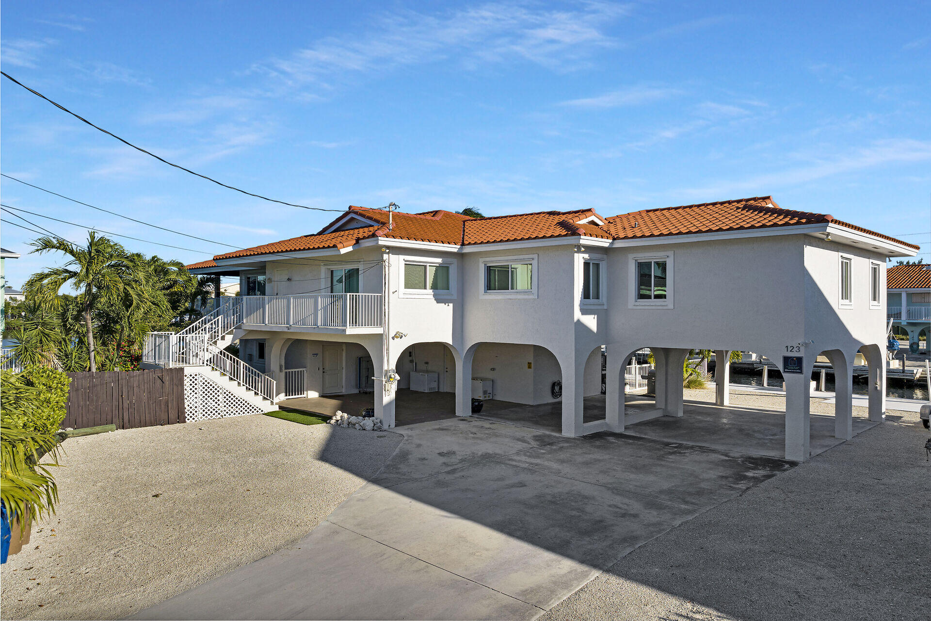 MARATHON, Florida, 33050, United States, 4 Bedrooms Bedrooms, ,3 BathroomsBathrooms,Residential,For Sale,1996240