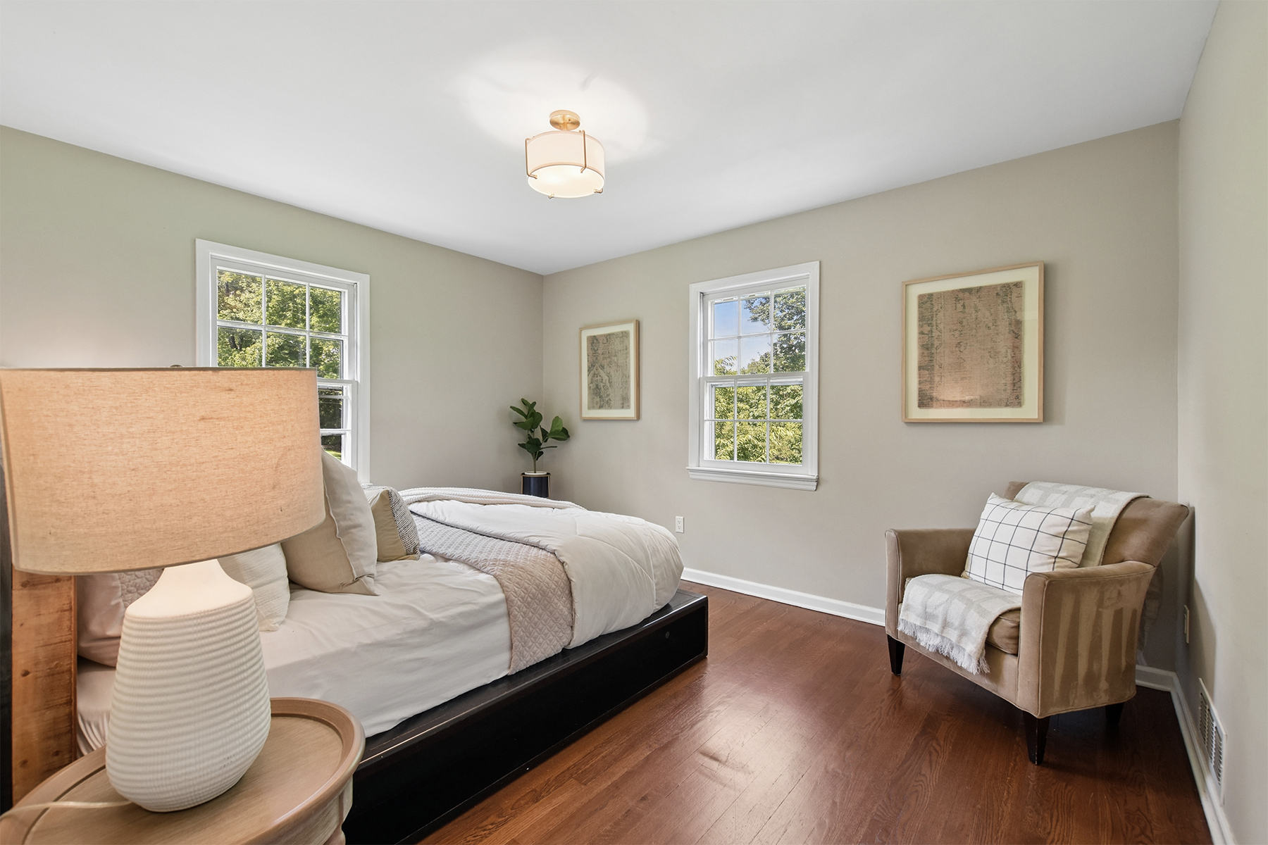  Immaculate Custom Colonial Located on a Traditional Country Setting - 物件實景