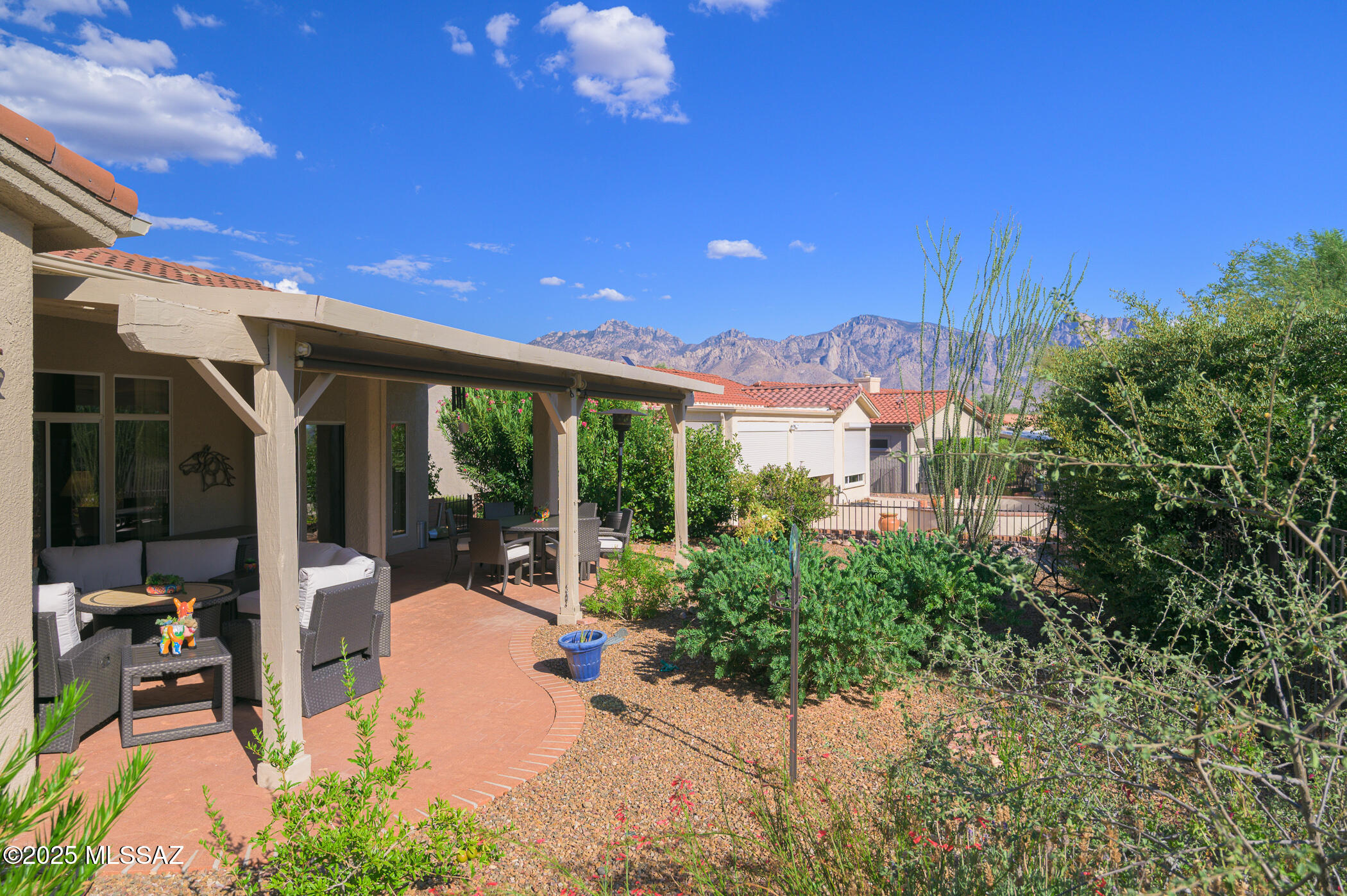Oro Valley, Arizona, 85755, United States, 2 Bedrooms Bedrooms, ,2 BathroomsBathrooms,Residential,For Sale,1947298