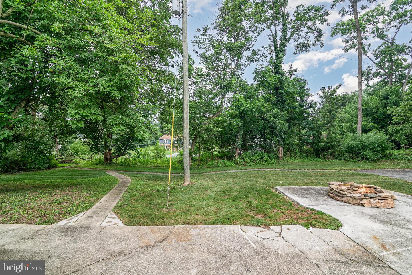 Harrisburg, Pennsylvania, 17112, United States, 5 Bedrooms Bedrooms, ,3 BathroomsBathrooms,Residential,For Sale,1890402