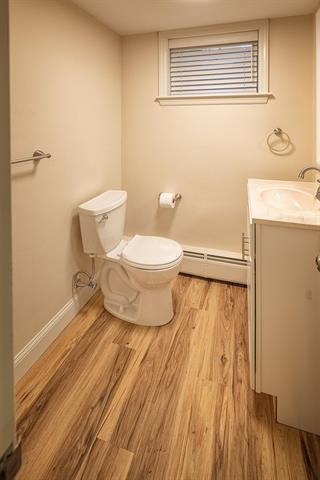 Dover, New Hampshire, 03820, United States, 3 Bedrooms Bedrooms, ,4 BathroomsBathrooms,Residential,For Sale,1926257