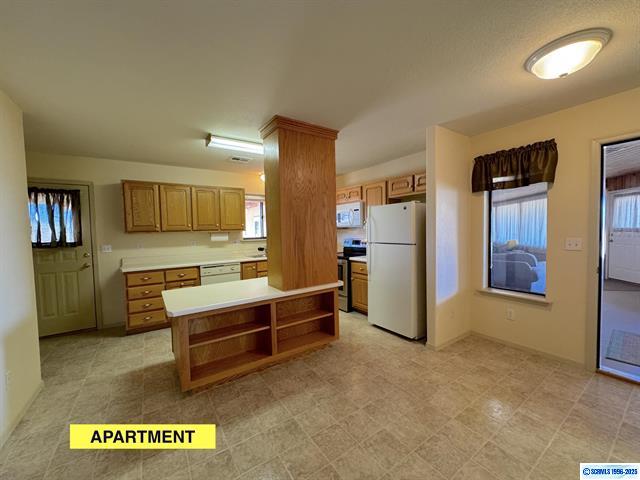 Silver City, New Mexico, 88061, United States, 5 Bedrooms Bedrooms, ,3 BathroomsBathrooms,Residential,For Sale,1927822