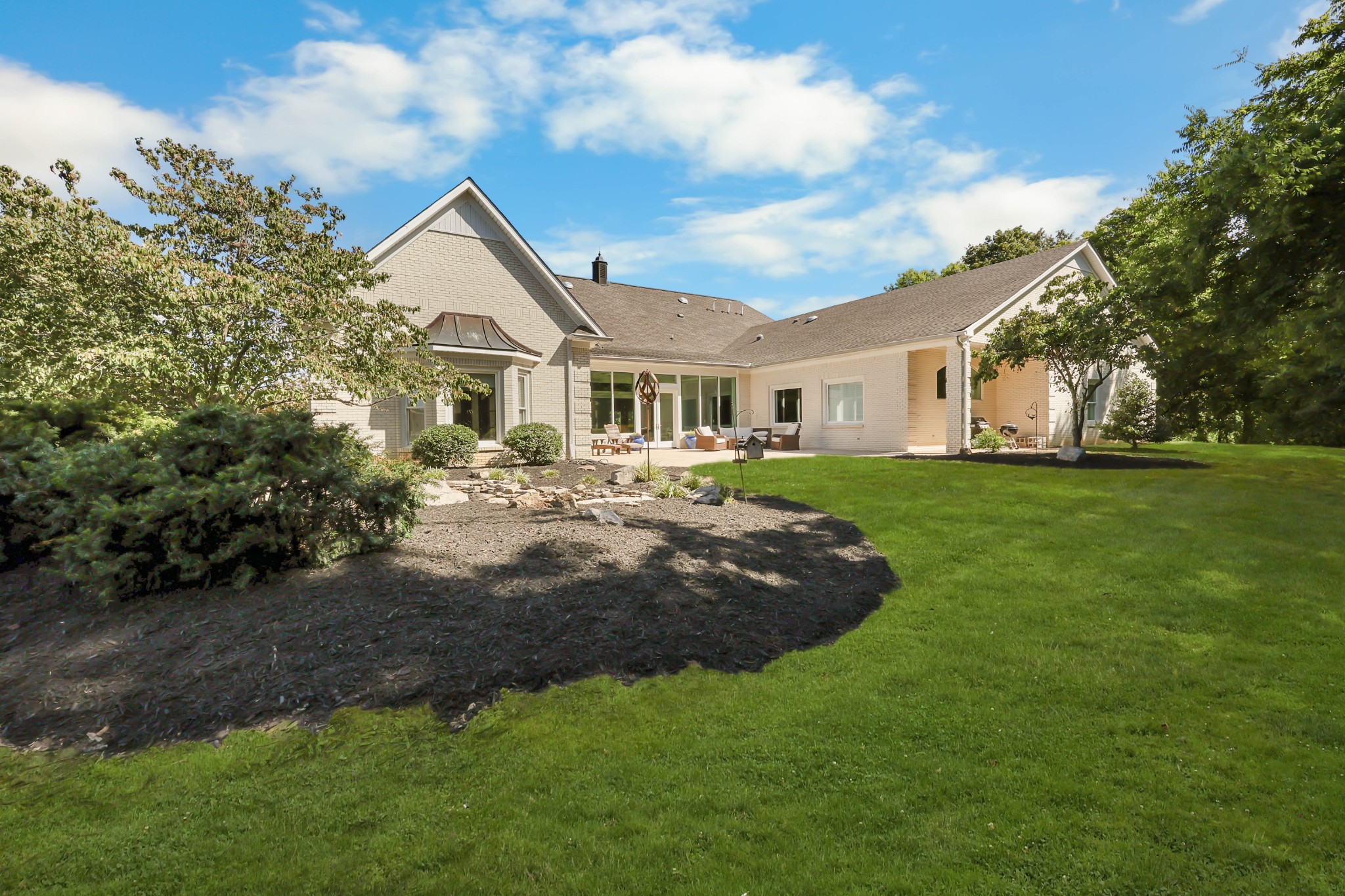 Clarksville, Tennessee, 37043, United States, 4 Bedrooms Bedrooms, ,4 BathroomsBathrooms,Residential,For Sale,1980790