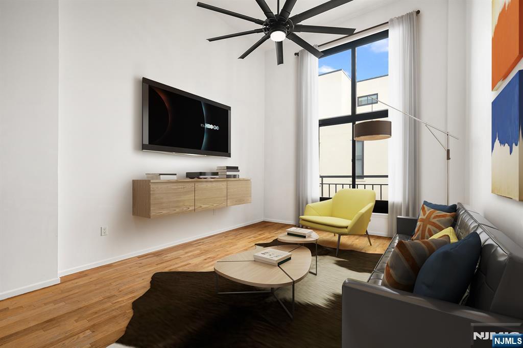 Weehawken, New Jersey, 07086, United States, 1 Bedroom Bedrooms, ,1 BathroomBathrooms,Residential,For Sale,1967965