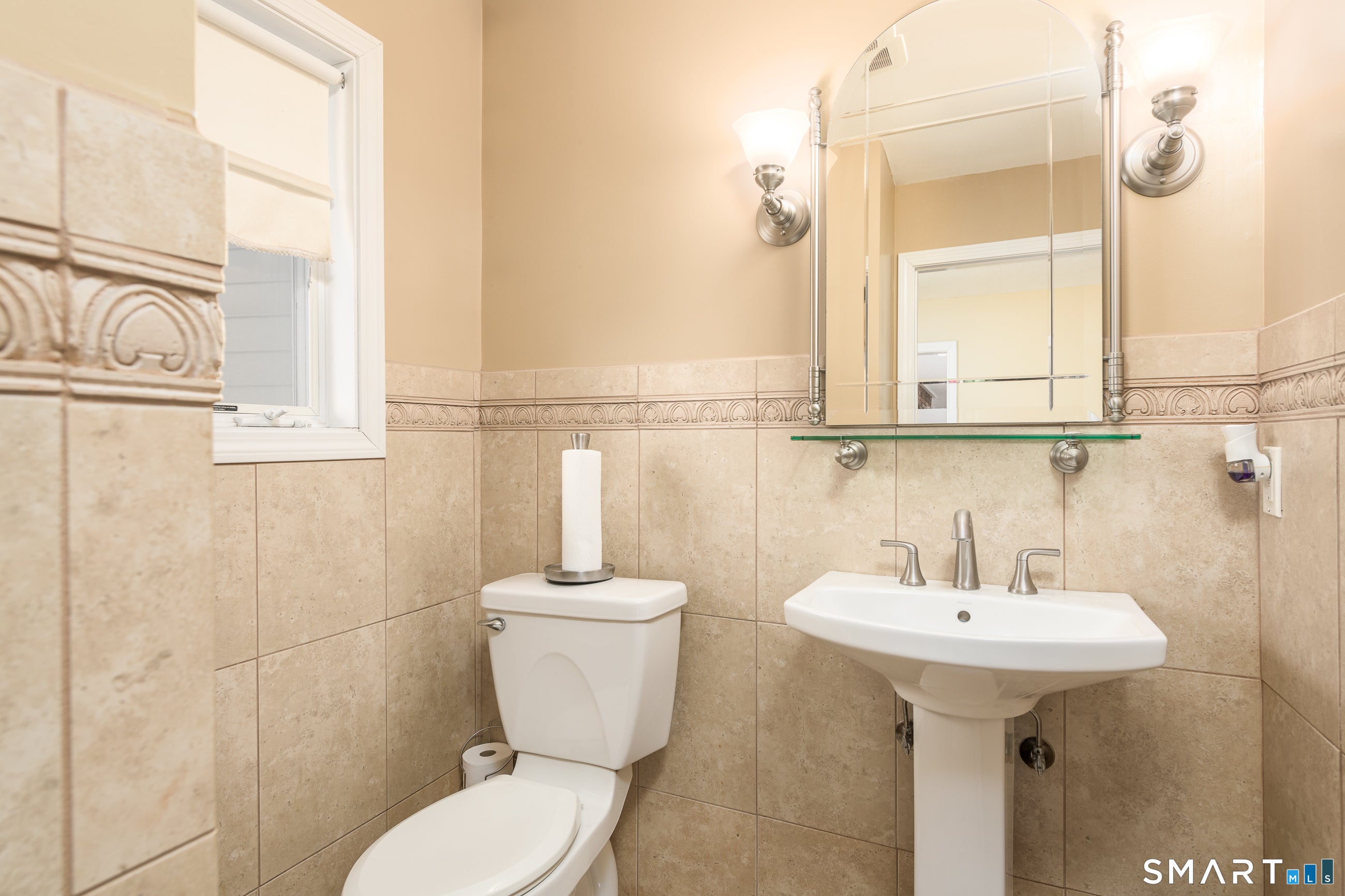 Ellington, Connecticut, 06029, United States, 5 Bedrooms Bedrooms, ,4 BathroomsBathrooms,Residential,For Sale,2041119