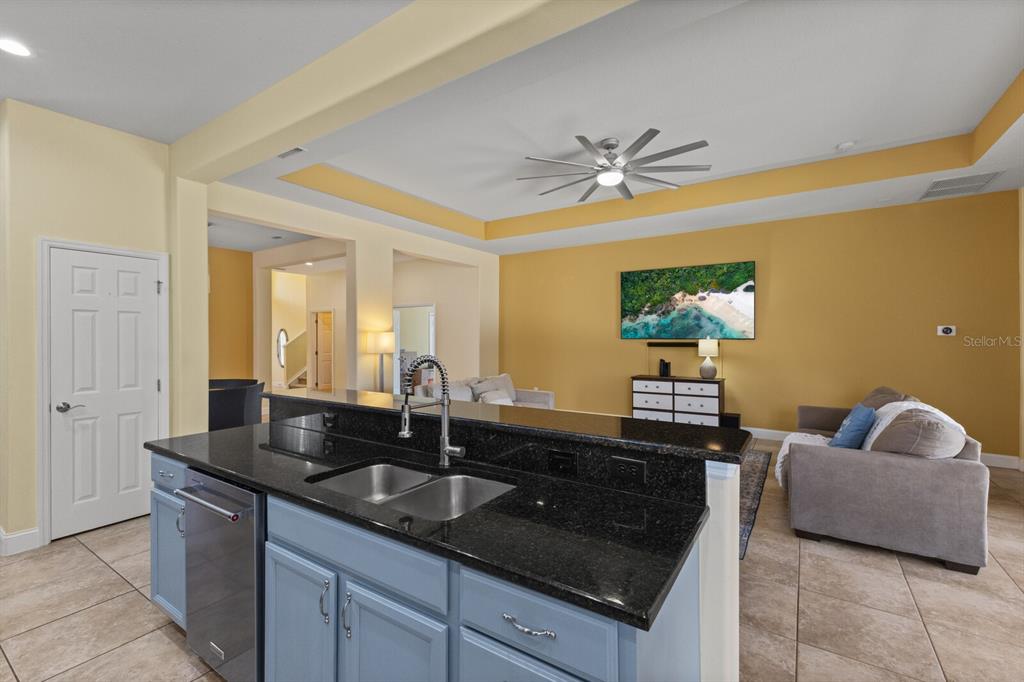 Bradenton, Florida, 34209, United States, 5 Bedrooms Bedrooms, ,3 BathroomsBathrooms,Residential,For Sale,1916938