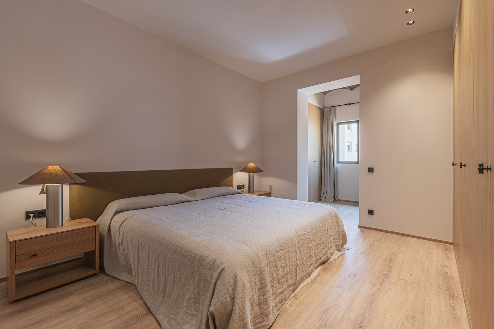  Modernist flat in Eixample with premium finishes in the Quadrat d