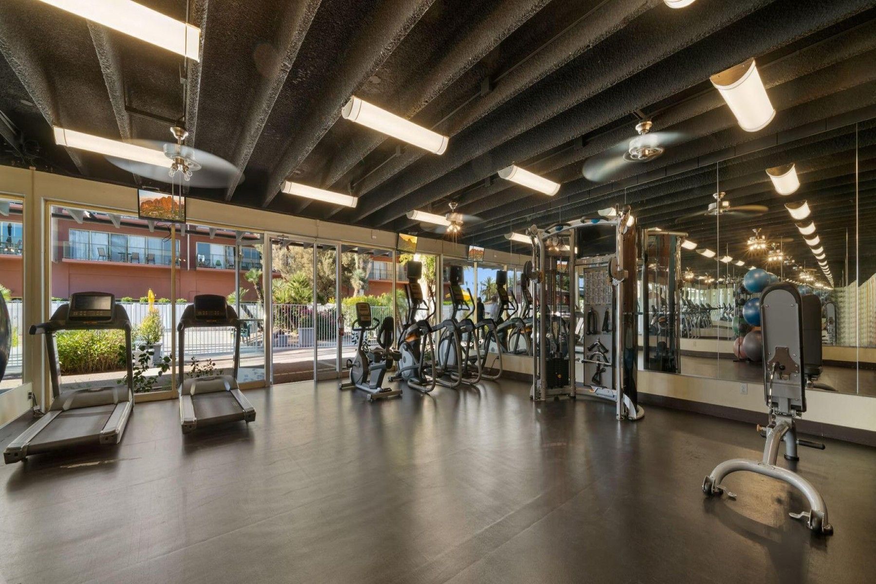  4750 N Central Avenue  Phoenix, AZ - 物件實景