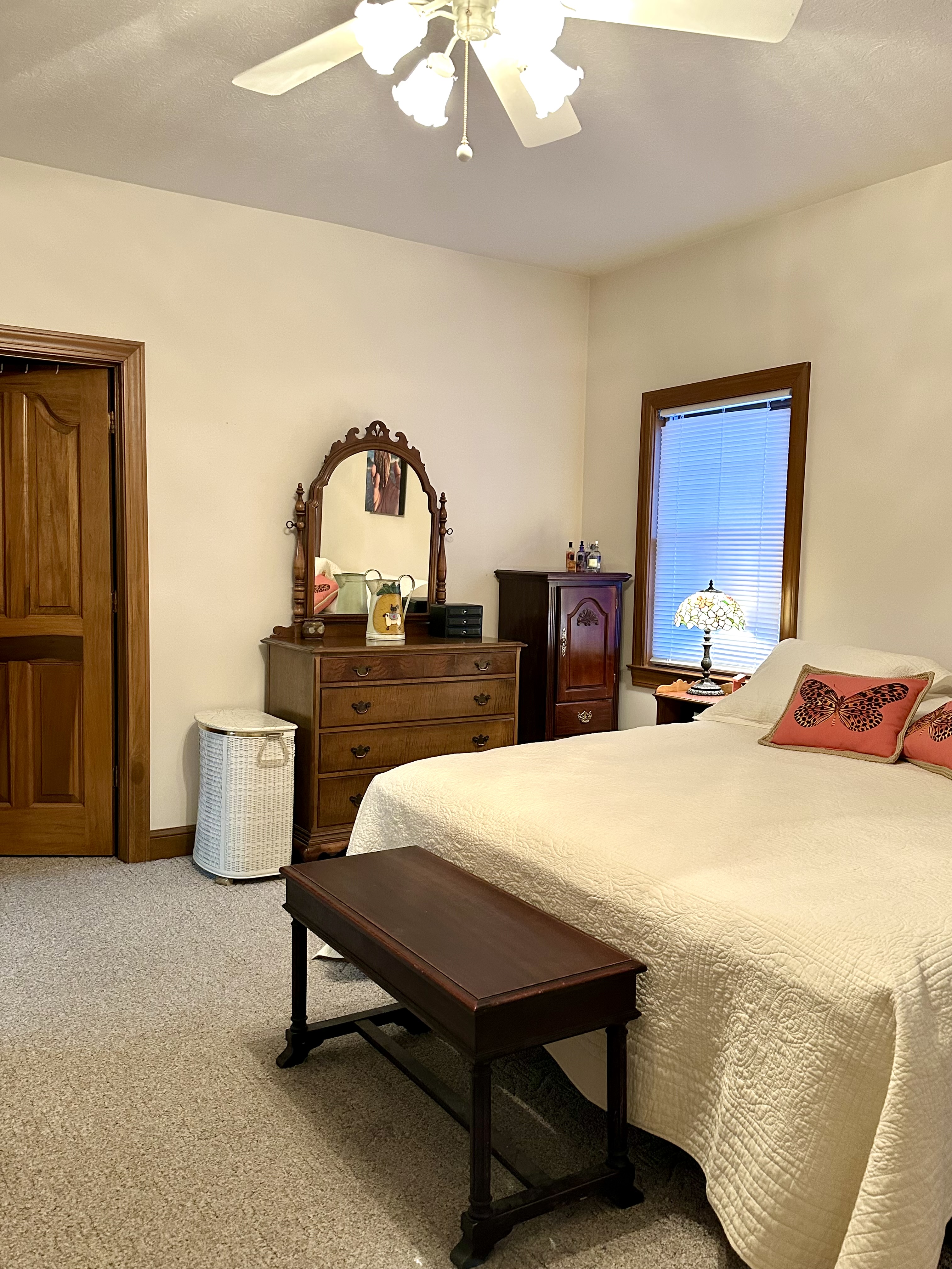 Chillicothe, Ohio, 45601, United States, 4 Bedrooms Bedrooms, ,4 BathroomsBathrooms,Residential,For Sale,2002896