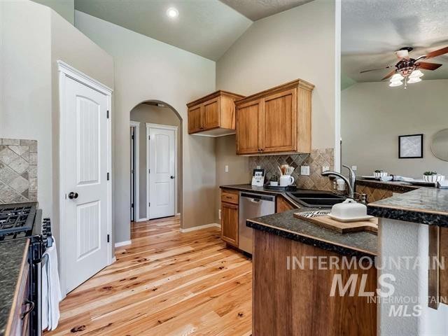 2276 Summer Dawn Dr, Meridian, Idaho, 83646, United States, 4 Bedrooms Bedrooms, ,2 BathroomsBathrooms,Residential,For Sale,2276 Summer Dawn Dr,1612505