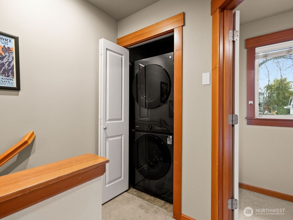 Seattle, Washington, 98144, United States, 2 Bedrooms Bedrooms, ,2 BathroomsBathrooms,Residential,For Sale,1987312