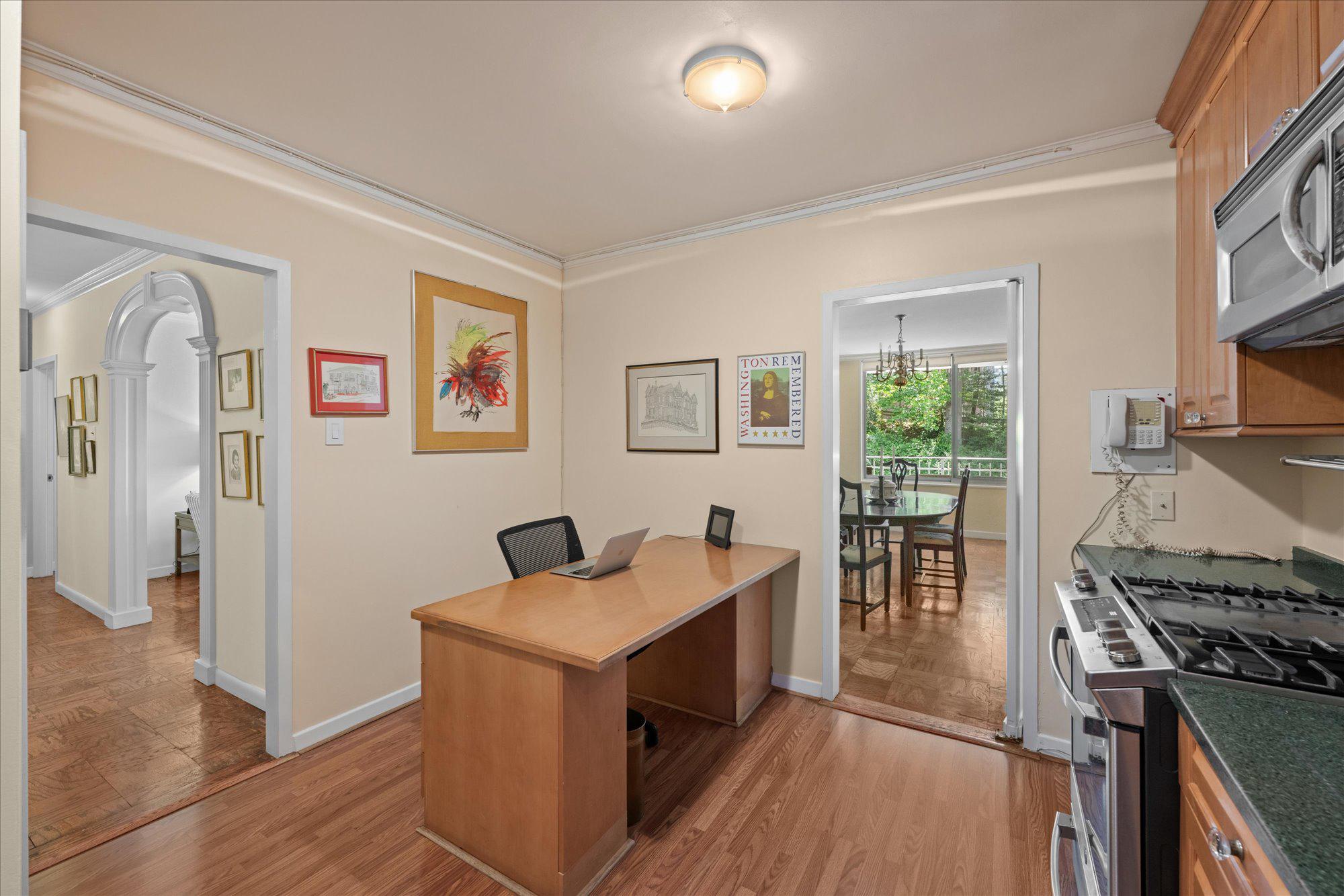  4100 Cathedral Avenue NW, Washington, DC, 20016 - 物件實景