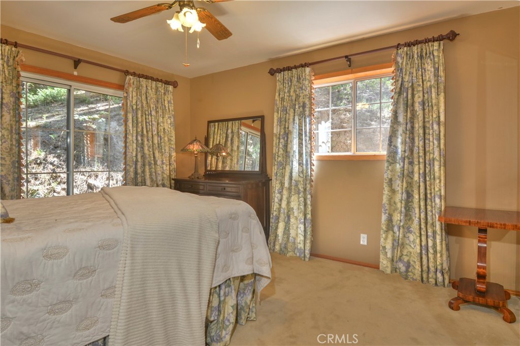 Lake Arrowhead, California, 92317, United States, 3 Bedrooms Bedrooms, ,3 BathroomsBathrooms,Residential,For Sale,1890346