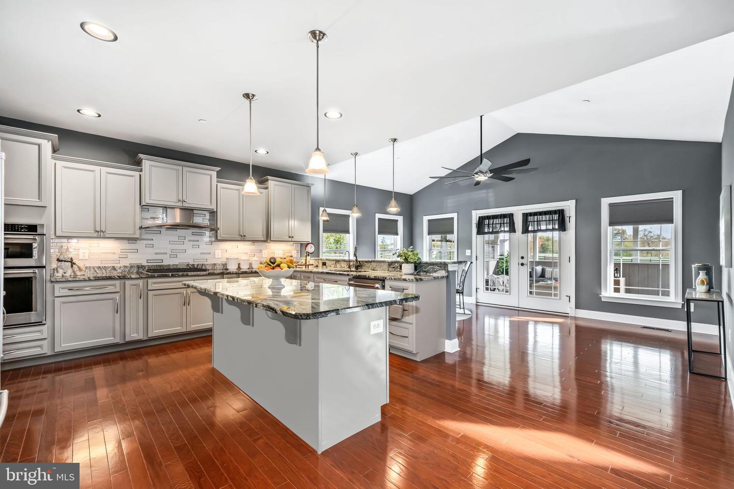 Queenstown, Maryland, 21658, United States, 5 Bedrooms Bedrooms, ,5 BathroomsBathrooms,Residential,For Sale,1988334