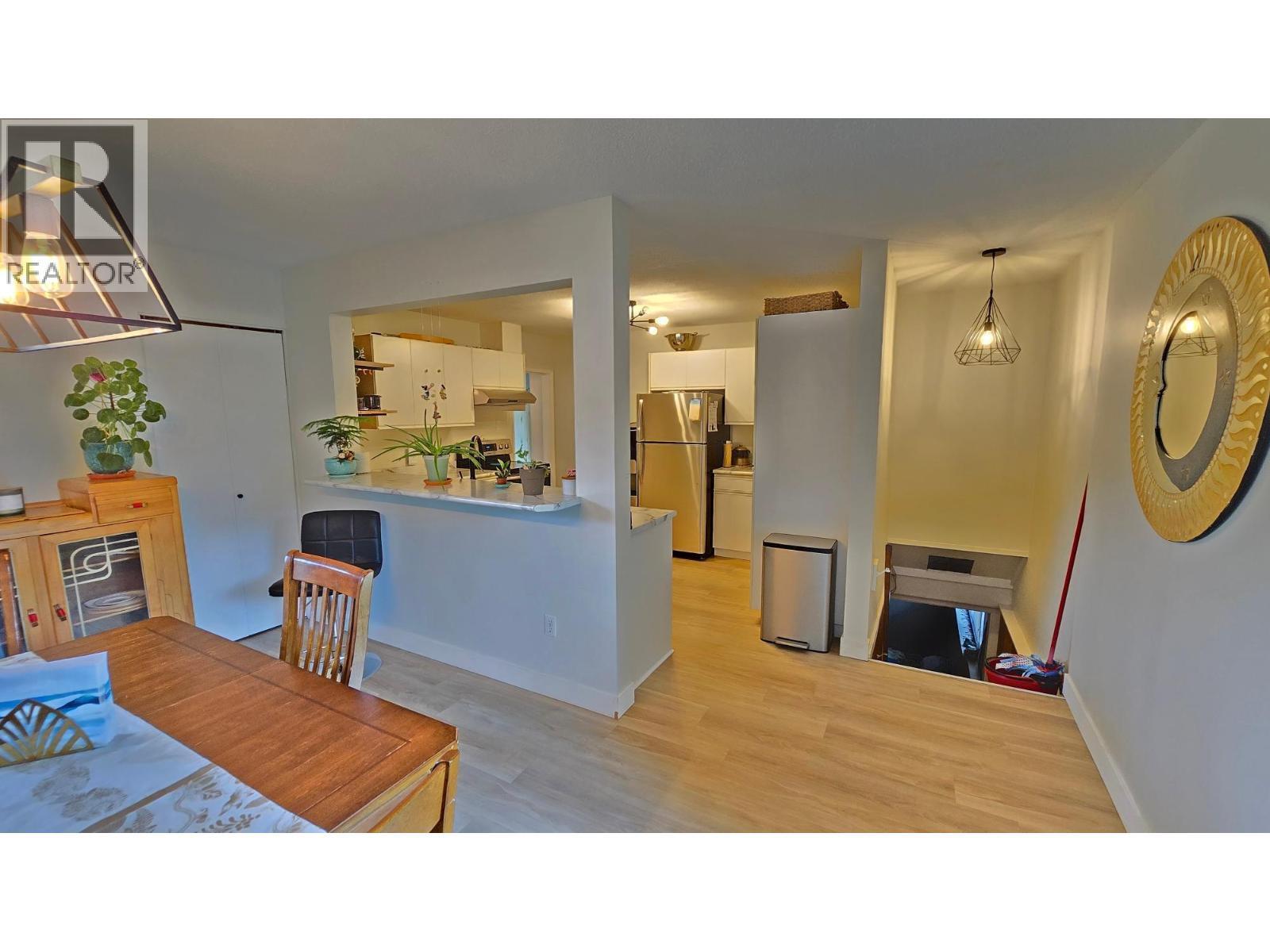 KAMLOOPS, British Columbia, V2C 4Y6, CA, 3 Bedrooms Bedrooms, ,2 BathroomsBathrooms,Residential,For Sale,1950750
