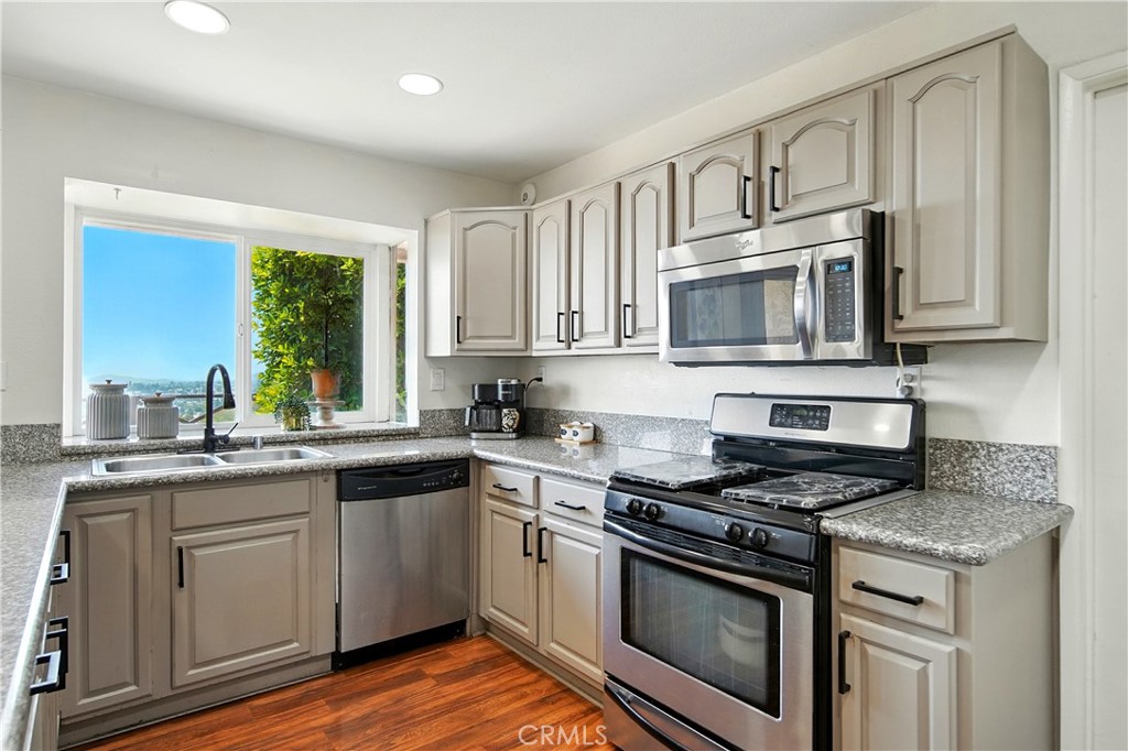 La Verne, California, 91750, United States, 4 Bedrooms Bedrooms, ,2 BathroomsBathrooms,Residential,For Sale,1981500